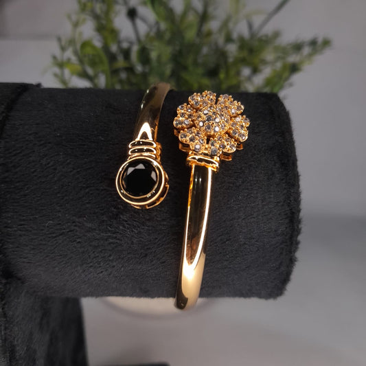 Stylish Golden Bangle – Single Piece  Women’s Jewelry