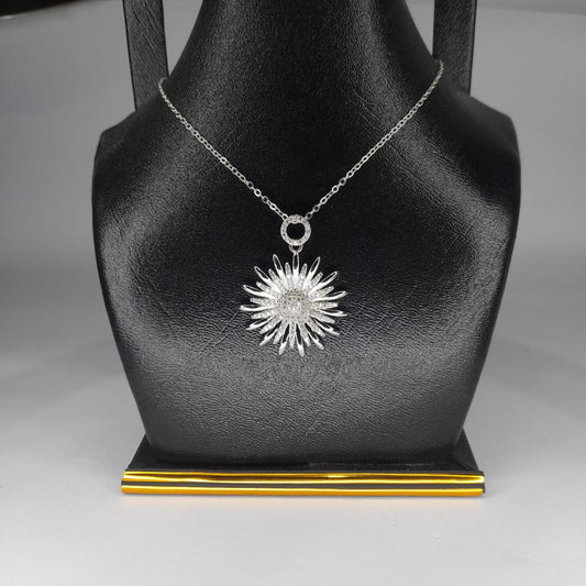 Single Chain White Zircon Pendant Necklace – Elegant Stone Locket Jewellery