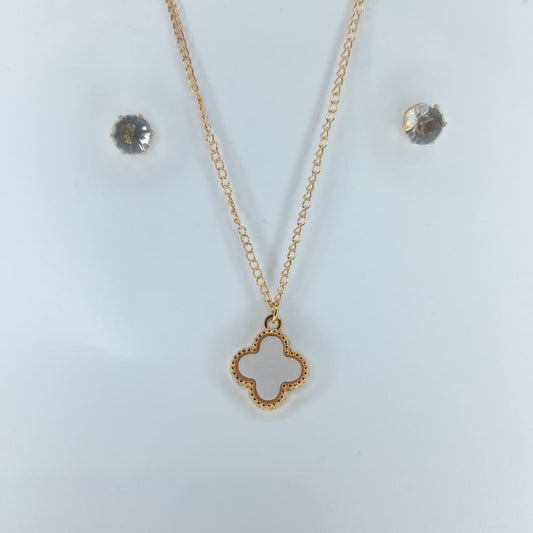 Trendy Golden Necklace Set for Women – Stylish Fashion Jewellery