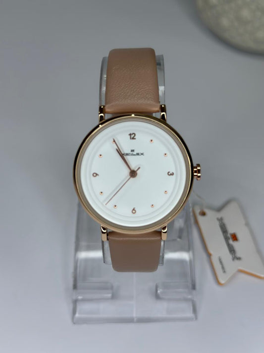 Elegant Beige Leather Strap Watch