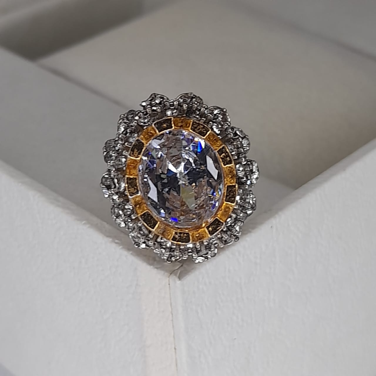 Elegant Fancy Zircon Ring Golden Color – Timeless Sparkle for Every Occasion