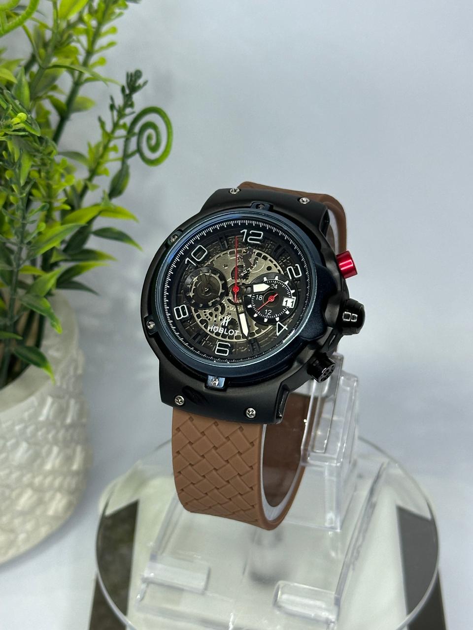 Luxury Hublot Men’s Watch – Black Case with Brown Magnetic Strap