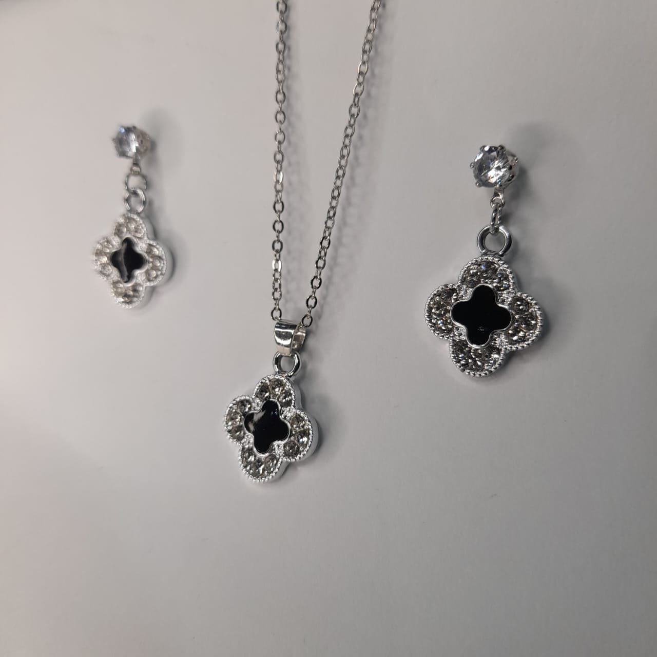 Trendy Silver Necklace Set for Women – Stylish New Design Jewellery