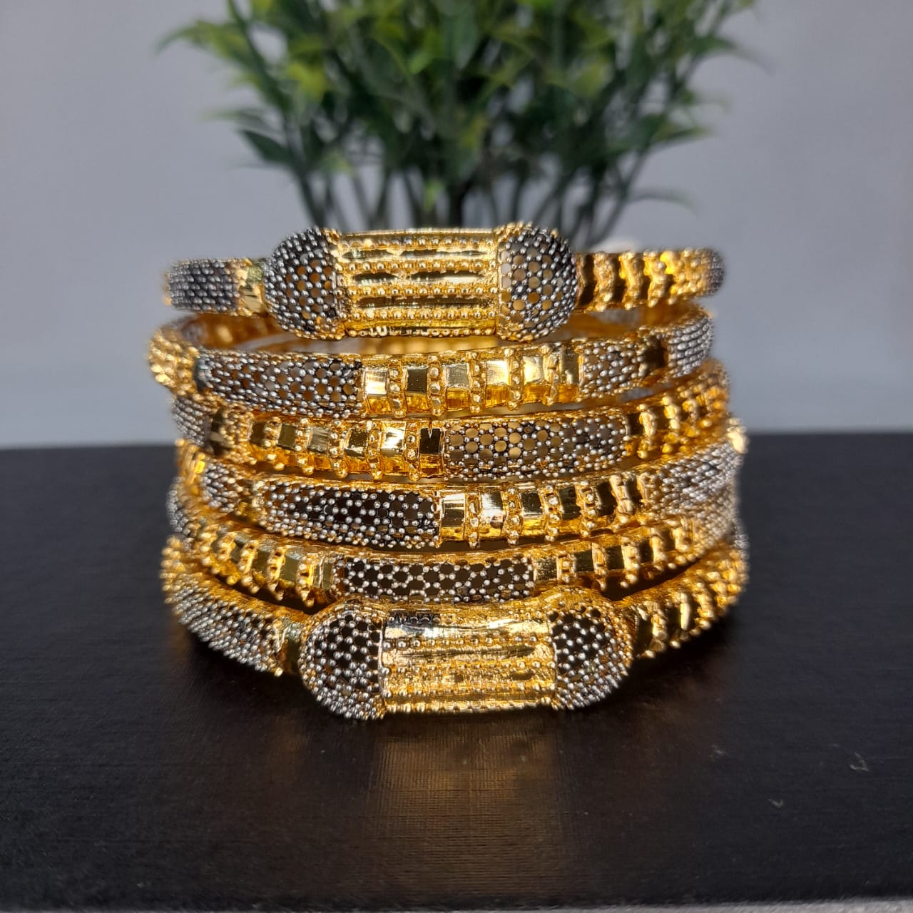 Graceful Golden Bangles Set – 6 Pcs | Stylish Women’s Jewelry