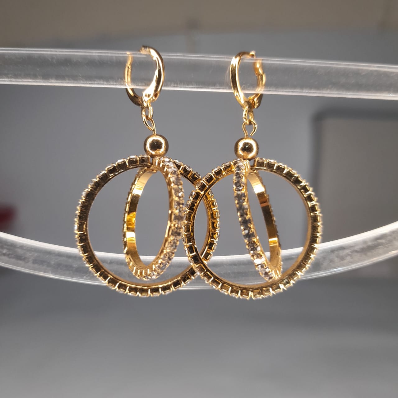 Elegant Gold-Plated Hoop Earrings – Lightweight & Trendy Jewelry