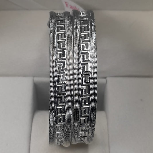 Classic Silver Bangles Khara 2pc Set for Girls & Women – Stylish Wedding & Party Jewellery