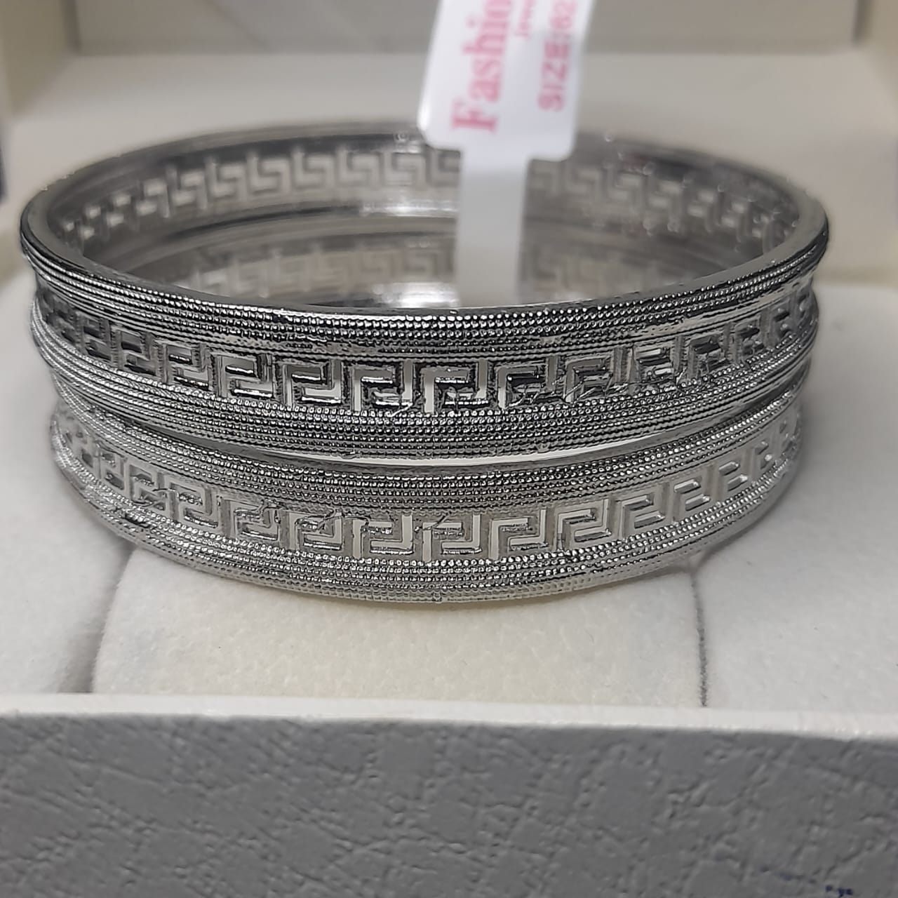 Classic Silver Bangles Khara 2pc Set for Girls & Women – Stylish Wedding & Party Jewellery