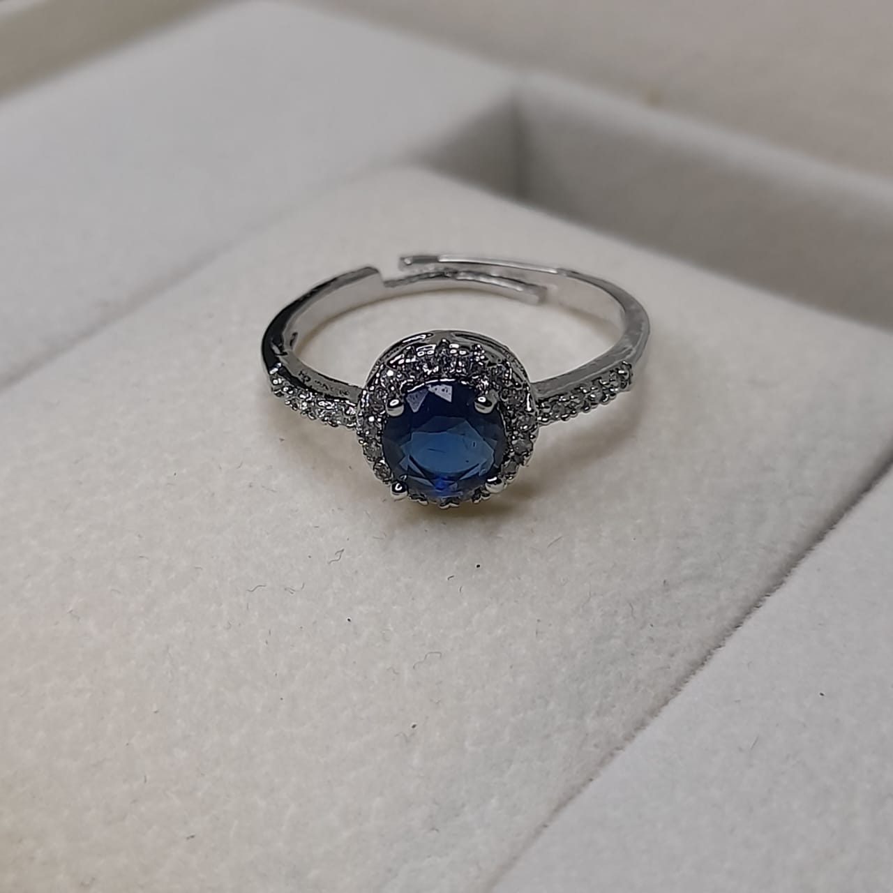 Elegant Zircon Ring for Women – Stylish Adjustable Fashion Jewellery for Engagement, Party & Daily Wear