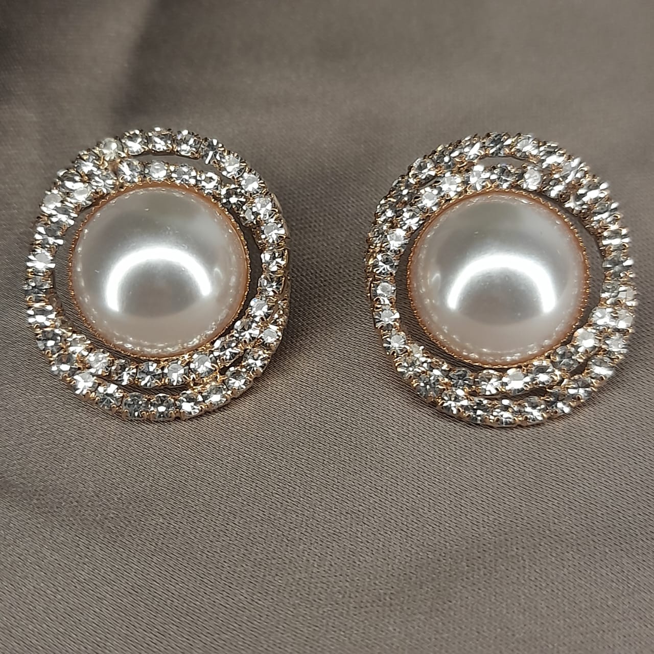 Elegant Pulse Stud Earrings for Girls & Women – Stylish & Lightweight Jewelry