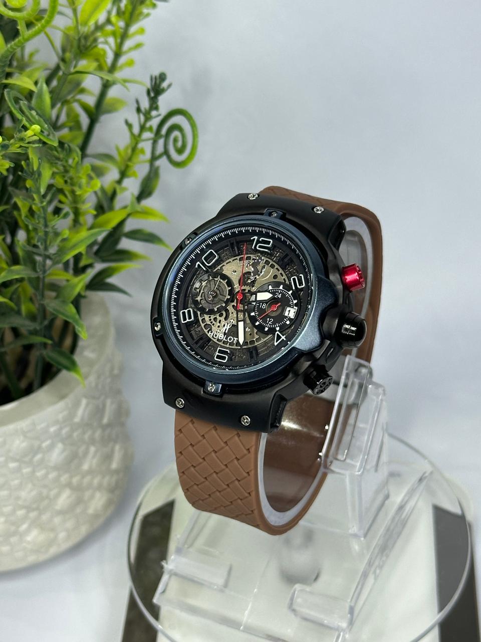 Luxury Hublot Men’s Watch – Black Case with Brown Magnetic Strap