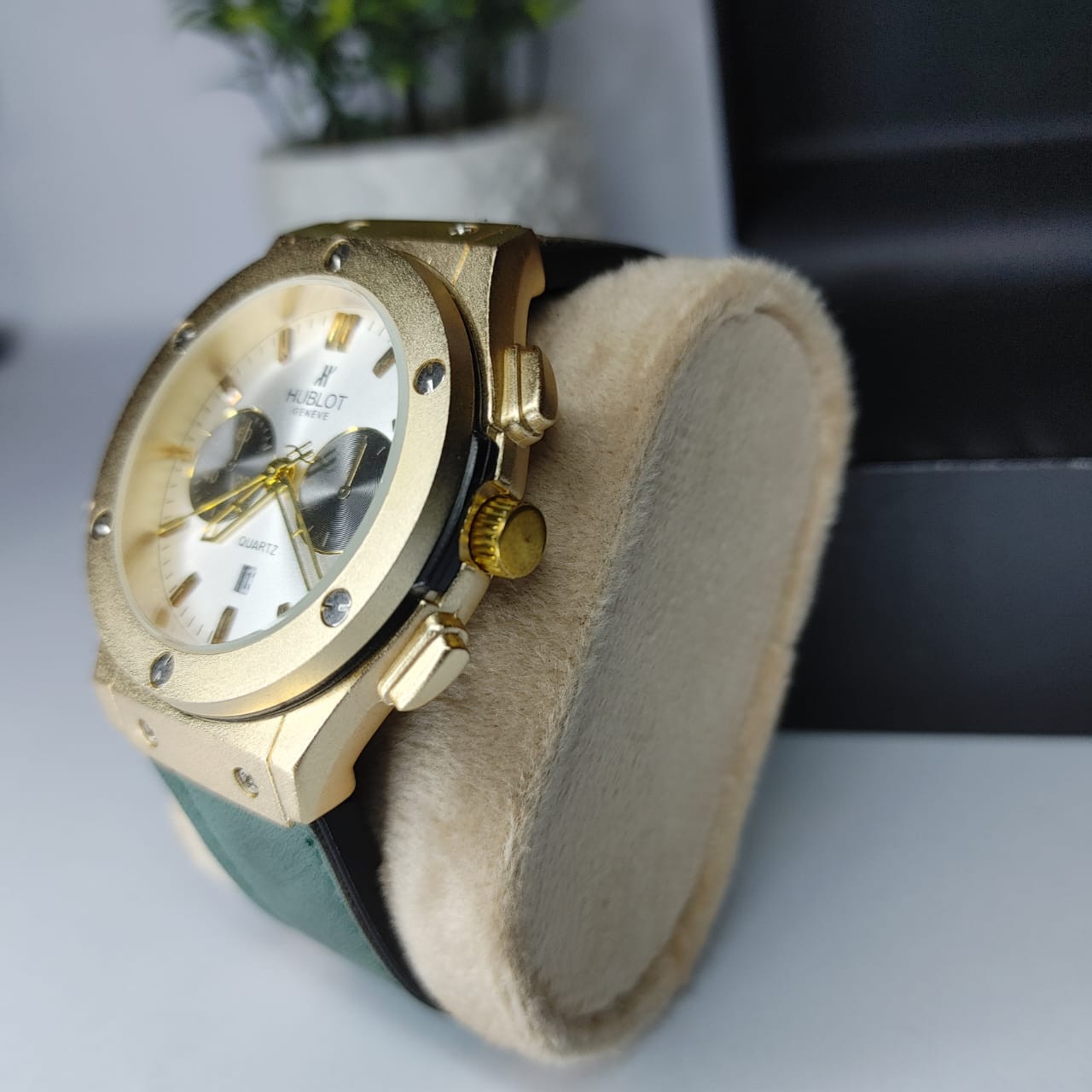 Hublot Geneve Fashion Strap Watch HUB-882888